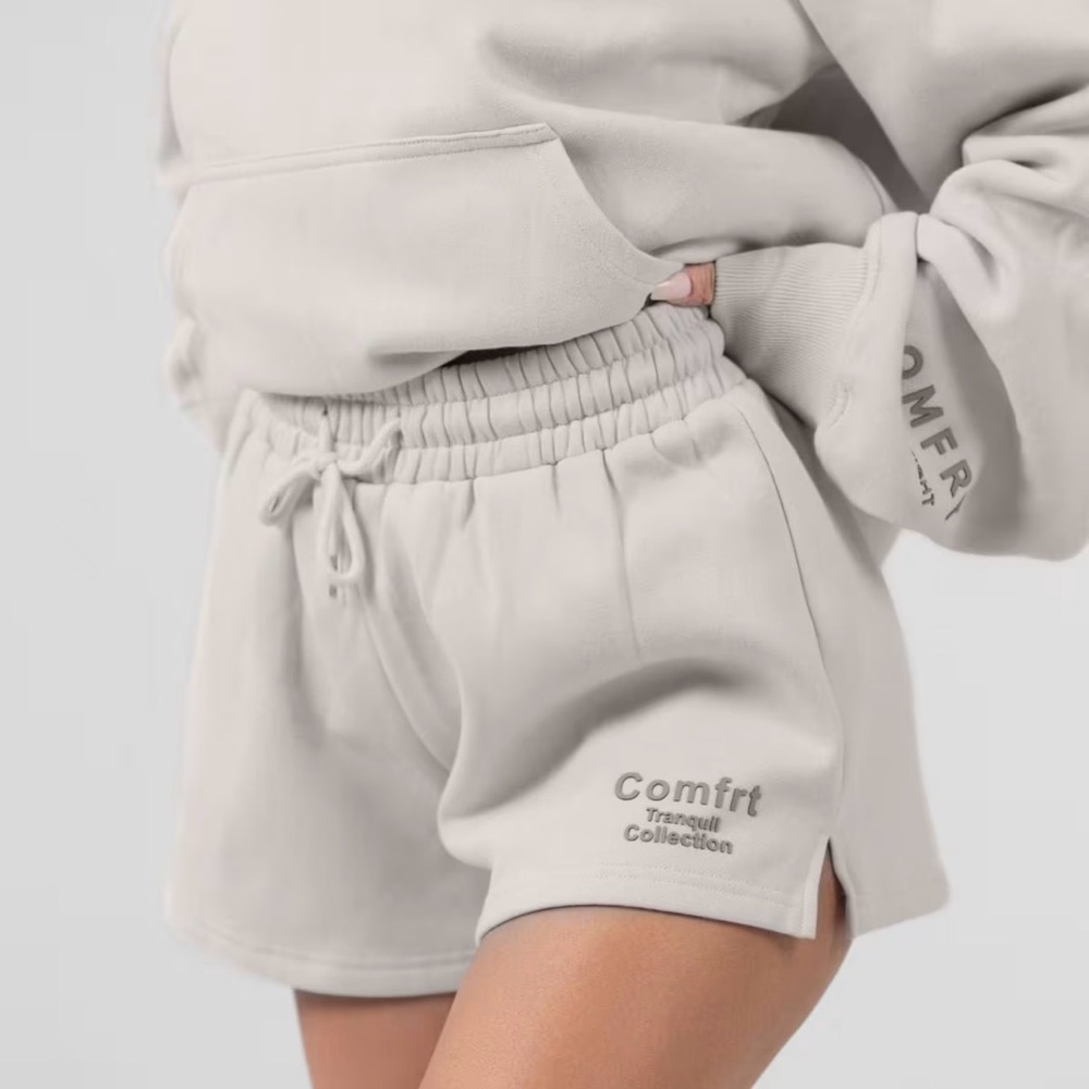 Comfort Tranquil Collection Women's Athletic Shorts — Light Cream